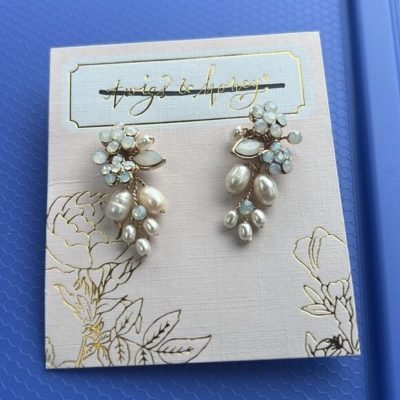 Anthropologie Twigs & Honey Freshwater Pearl and Crystal Cluster Earrings - Picture 3 of 3
